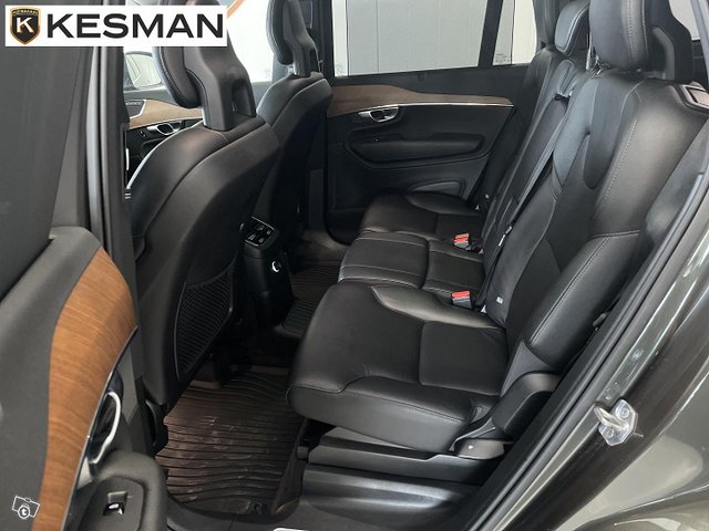 Volvo XC90 19