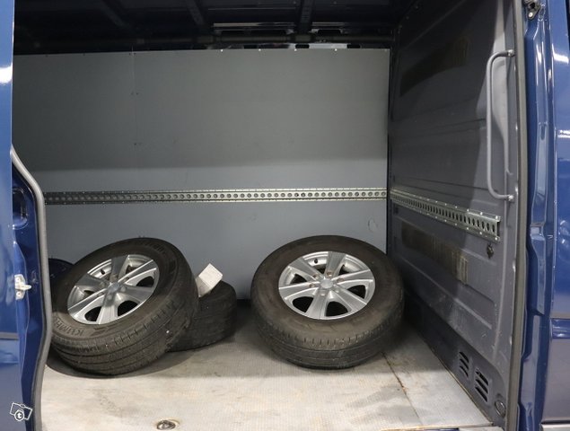 Mercedes-Benz Sprinter 12