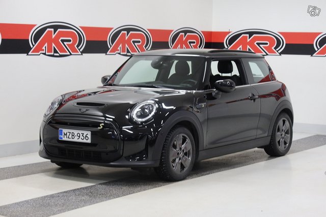 MINI HATCHBACK