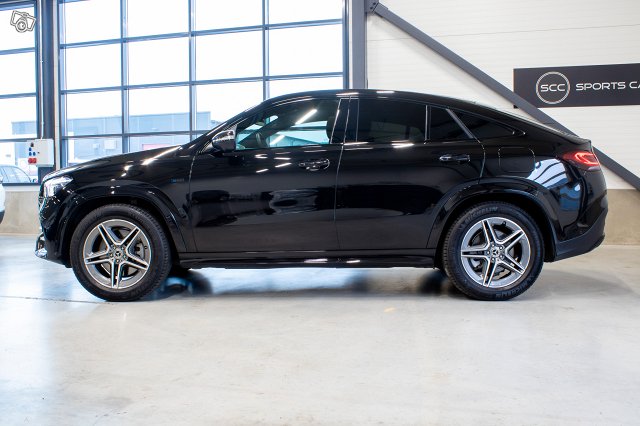 Mercedes-Benz GLE 8