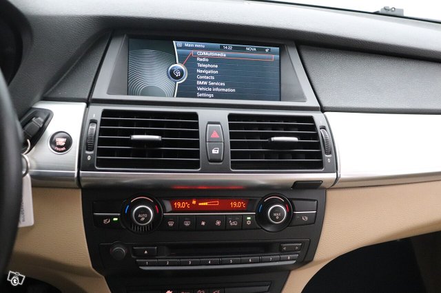 BMW X5 13