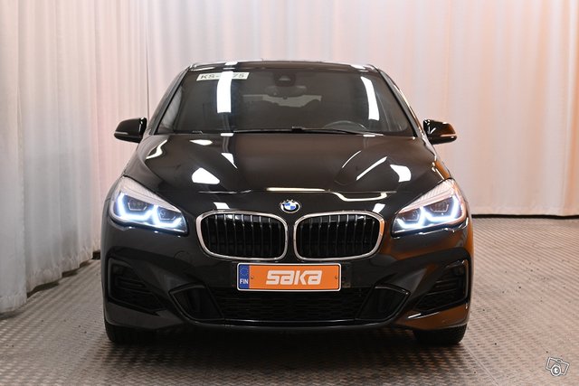 BMW 225 2