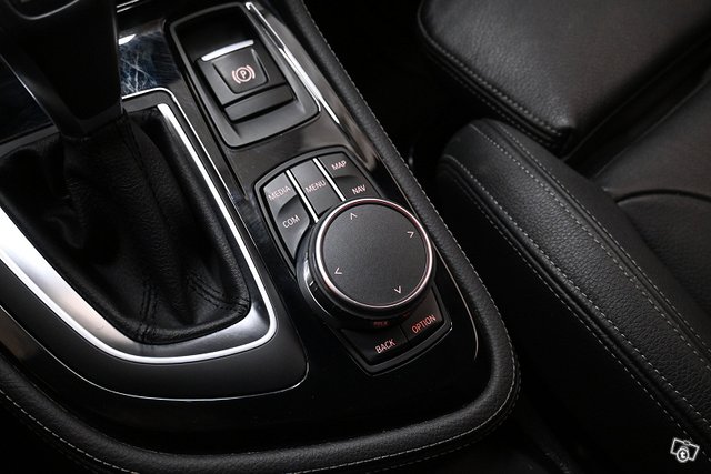 BMW 225 23