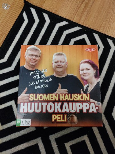 Suomen hauskin huutokauppa-peli, Pelit ja ...