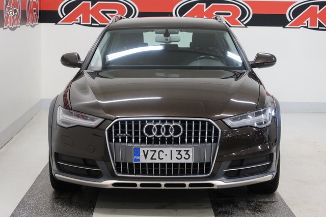 AUDI A6 Allroad Quattro 2