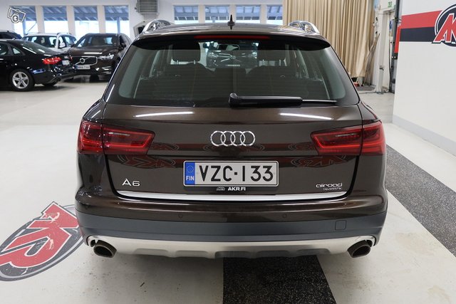 AUDI A6 Allroad Quattro 5