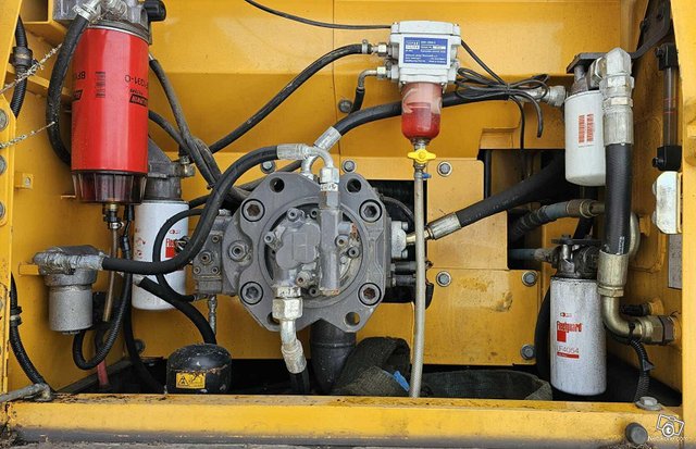 Volvo EC 210 CL 18