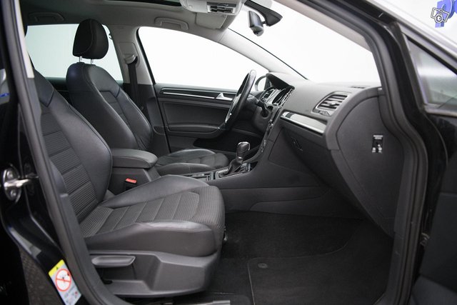 Volkswagen Golf 14