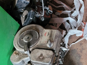 Briggs&stratton moottoreita, Muut koneet ja tarvikkeet, Työkoneet ja kalusto, Mäntsälä, Tori.fi Briggs&stratton moottoreita, Muut koneet ja tarvikkeet, Työkoneet ja kalusto, Mäntsälä, Tori.fi