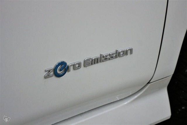 Nissan Leaf 10