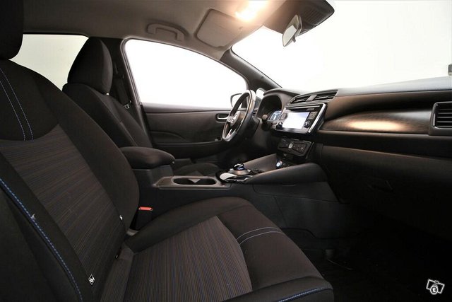 Nissan Leaf 17