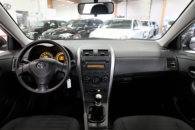 Toyota Corolla 6