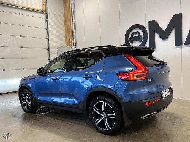 Volvo XC40 4