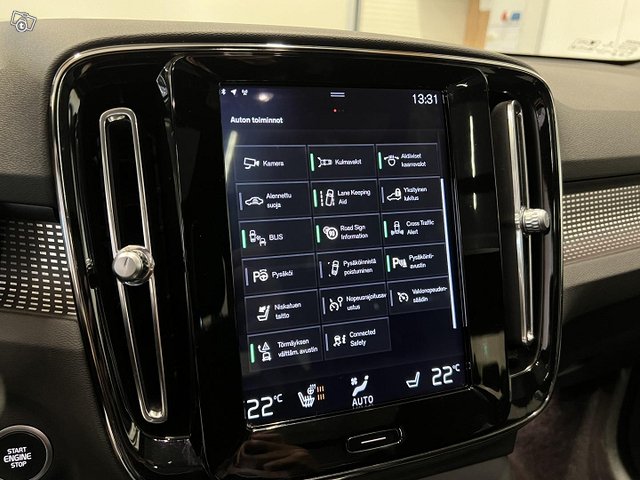 Volvo XC40 16