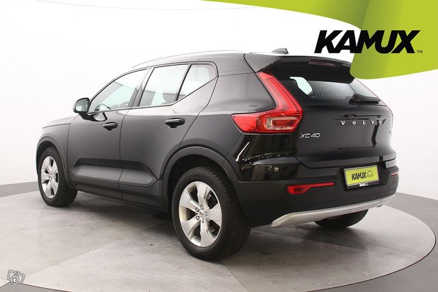 Volvo XC40 11