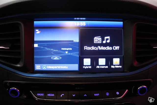 Hyundai Ioniq Hybrid 13