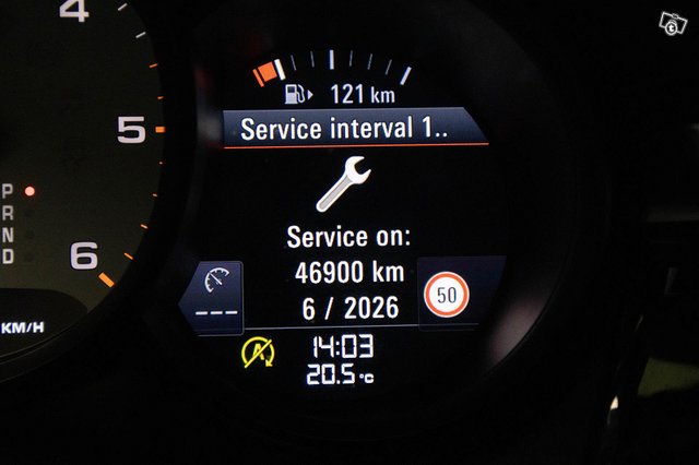 Porsche Macan 16