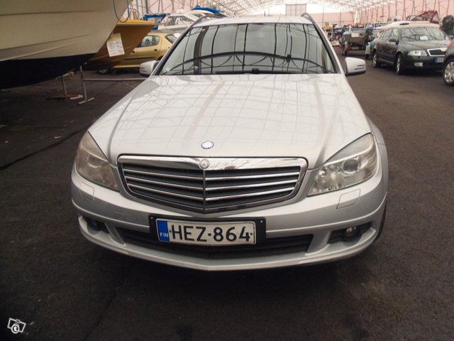 Mercedes-Benz C-sarja 1