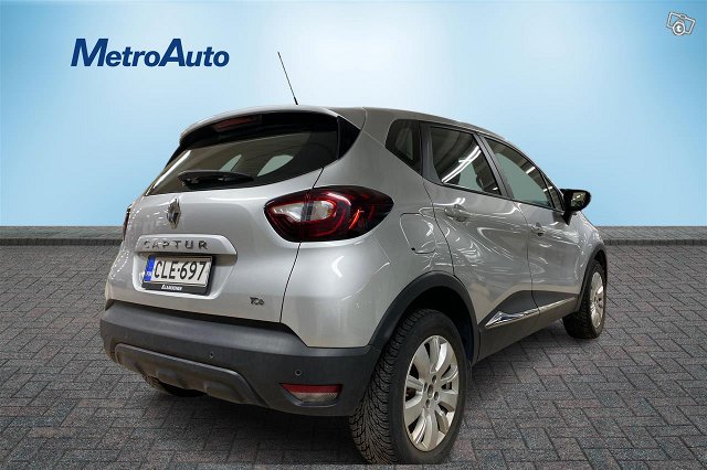 RENAULT Captur 5