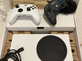 Xbox Series S + 2 ohjainta, Pelikonsolit ja pelaaminen, Viihde-elektroniikka, Helsinki, Tori.fi