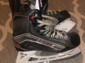 Bauer vapor x700 luistimet, Jääkiekko ja luistelu, Urheilu ja ulkoilu, Espoo, Tori.fi Bauer vapor x700 luistimet, Jääkiekko ja luistelu, Urheilu ja ulkoilu, Espoo, Tori.fi