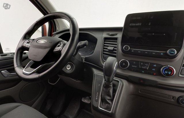 Ford Transit Custom 24