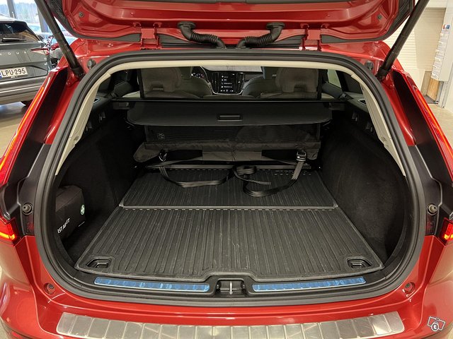 Volvo V60 Cross Country 7