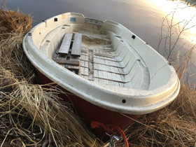 Terhi 385 soutuvene, Soutuveneet ja jollat, Veneet, Saarijärvi, Tori.fi Terhi 385 soutuvene, Soutuveneet ja jollat, Veneet, Saarijärvi, Tori.fi