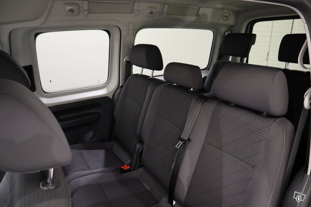 Volkswagen Caddy Maxi 9