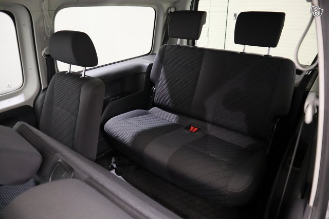 Volkswagen Caddy Maxi 17