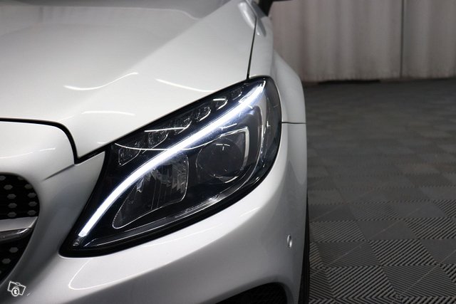 Mercedes-Benz C 24