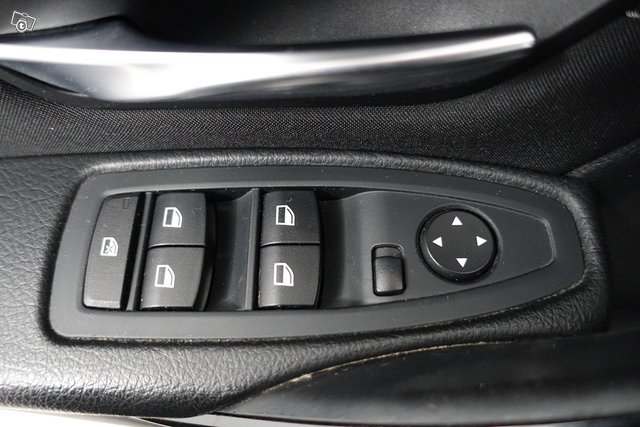 BMW 318 12