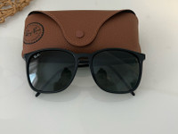 Ray-Ban aurinkolasit