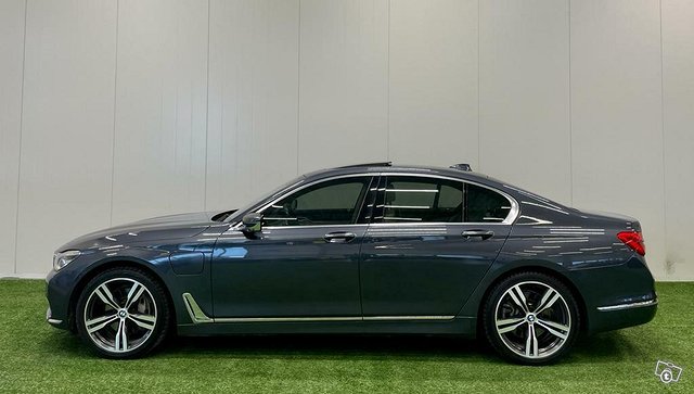 BMW 740 3
