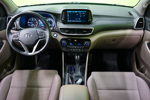 Hyundai Tucson 7
