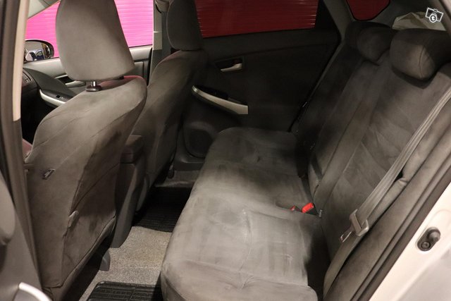 Toyota Prius 17