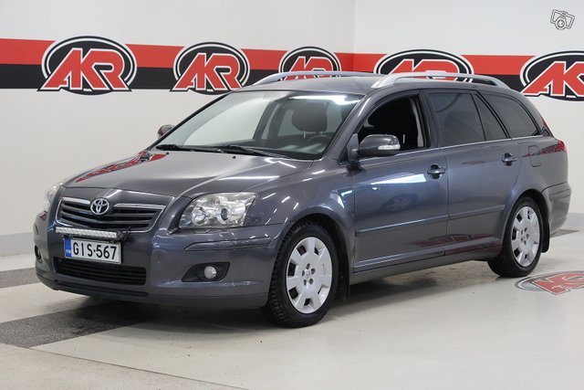 TOYOTA Avensis 1