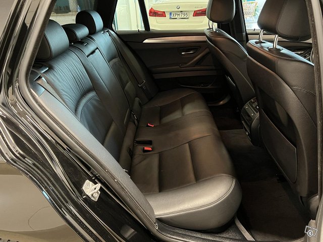 BMW 530 16