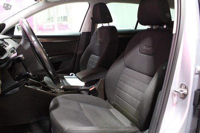 Skoda Octavia 11