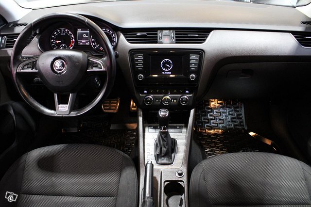 Skoda Octavia 14