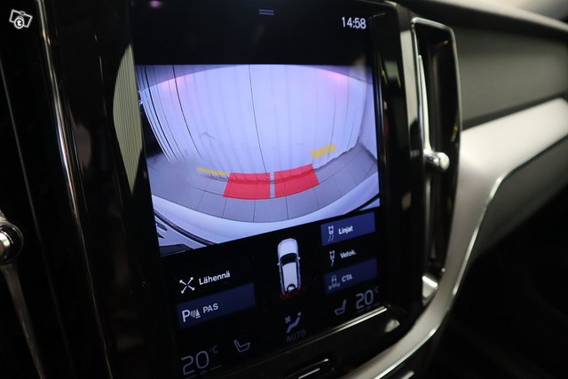 Volvo XC60 10