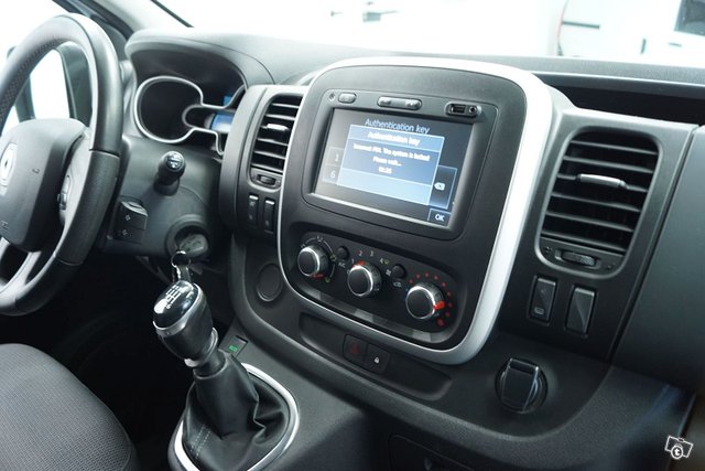Renault Trafic 9