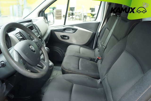 Renault Trafic 12