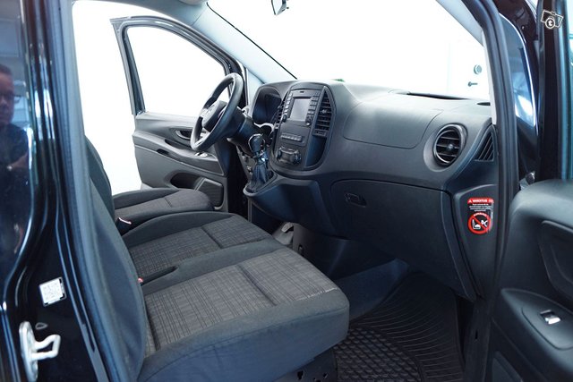 Mercedes-Benz Vito 11