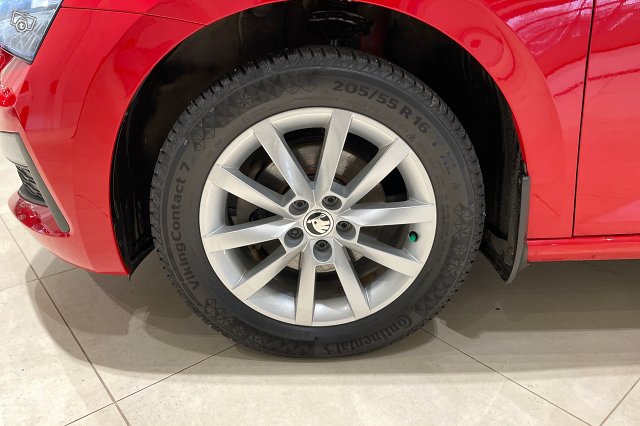 SKODA Scala 11