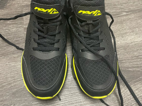 Red Cycling Products Spin One Shoes, koko 43, Pyörätarvikkeet ja kypärät, Polkupyörät ja pyöräily, Ylöjärvi, Tori.fi Red Cycling Products Spin One Shoes, koko 43, Pyörätarvikkeet ja kypärät, Polkupyörät ja pyöräily, Ylöjärvi, Tori.fi