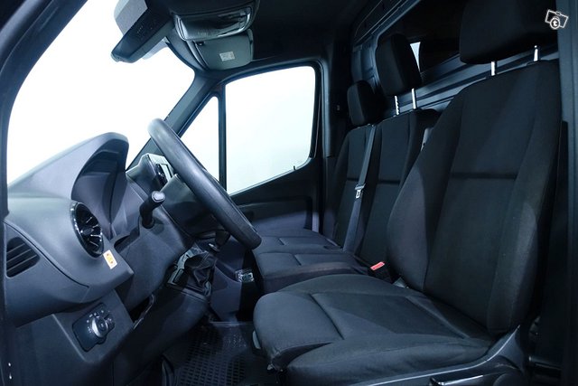 Mercedes-Benz Sprinter 22