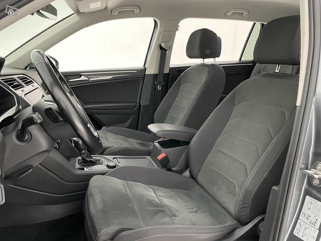 Volkswagen Tiguan 12