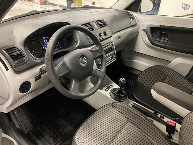 Skoda Roomster 8