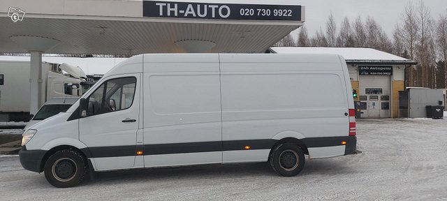 Mercedes-Benz Sprinter 2